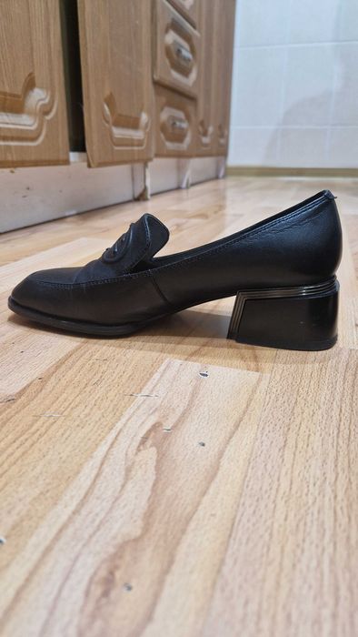 Туфли кожаные женские