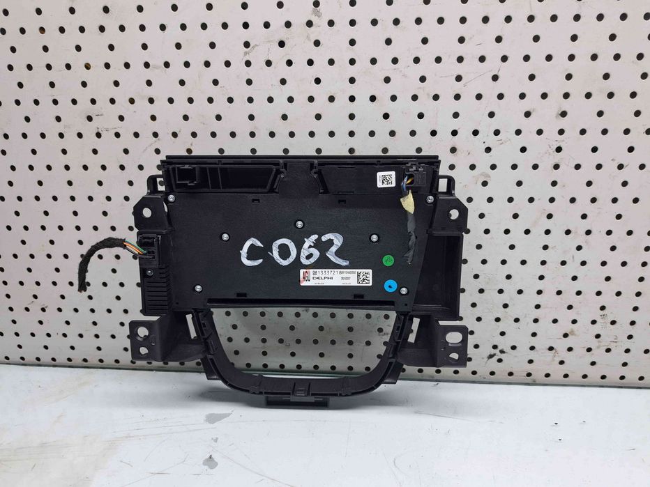 Butoane comenzi consola centrala Opel Astra J [Fabr 2009-2015] 1333721