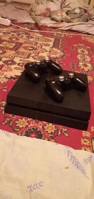Продам ps4 Fat 1tb