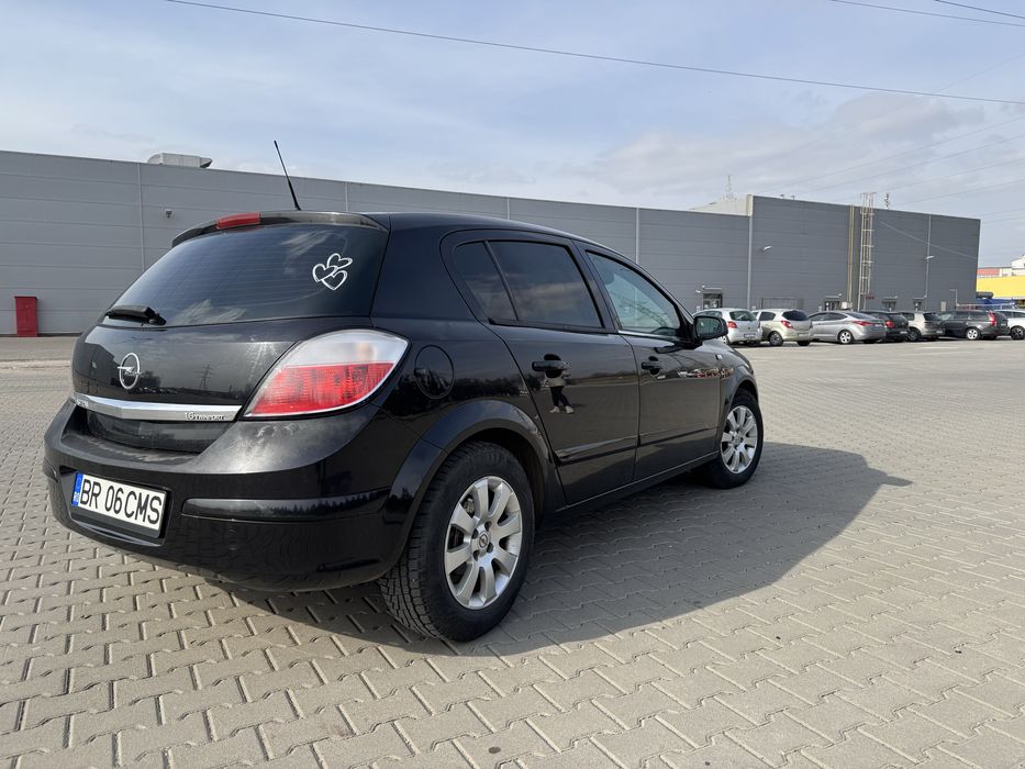 Opel Astra H 1.6i  2005