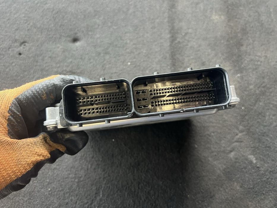 ЕКУ КОМПЮТЪР двигател 04B907445 SKODA FABIA III 1.4tdi ecu Delphi