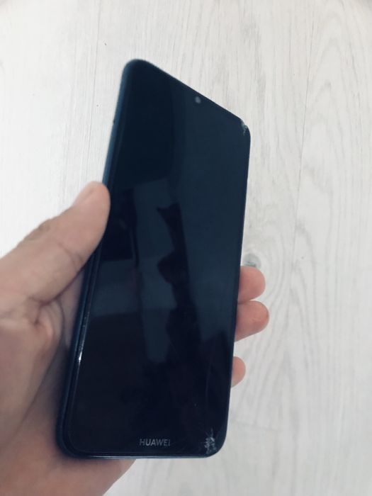 HUAWEI Y6 смартфон