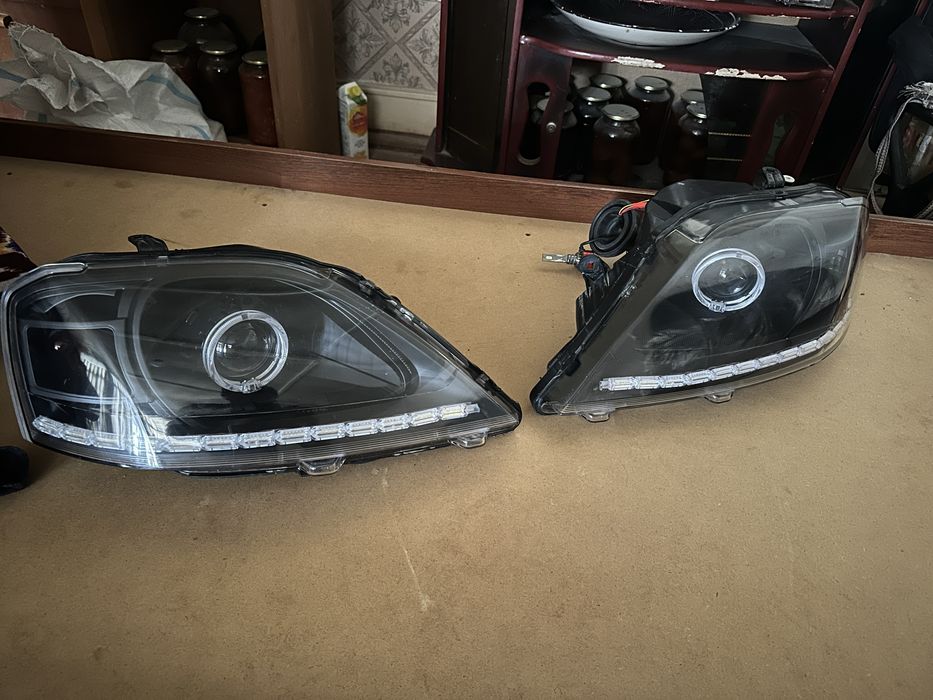 Largus uchun para far sotiladi tozo koropkalri bo