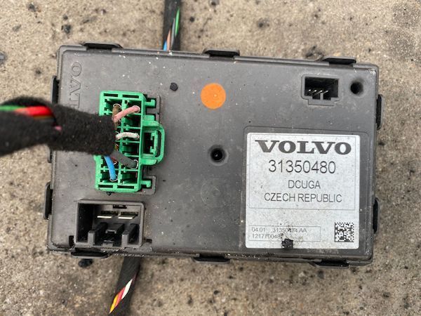 Carlig demontabil cu instalatie si modul VOLVO S60 V60 2010-2017 30791002 31350480