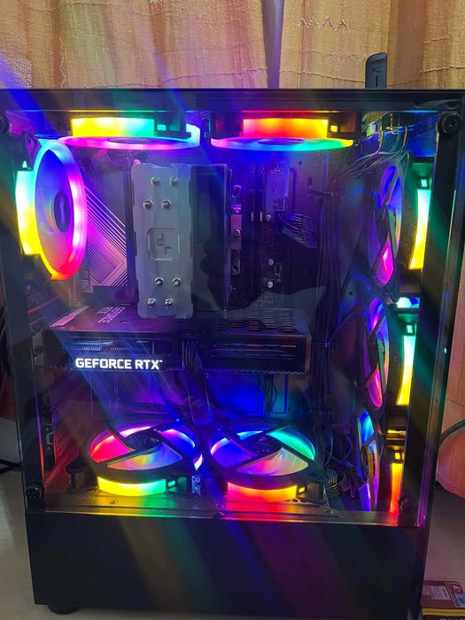 Геймърски Компютри Ryzen 7 7800X3D RTX:3060 12GB RAM:32GB