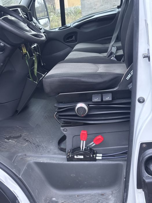Iveco daily basculabi 35c15 pe cutie