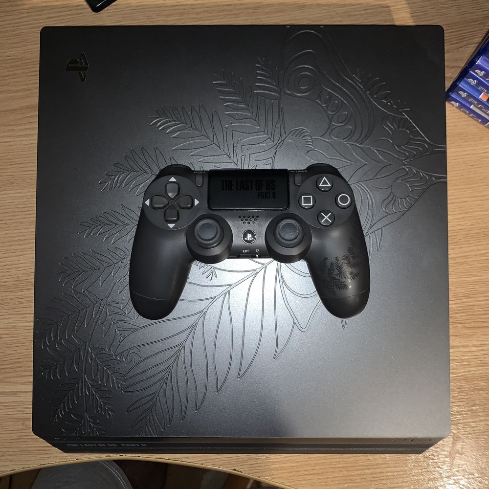 Ps4 pro limited edition clearance the last of us