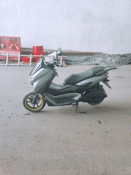 Продаётся скутер срочно N maxs