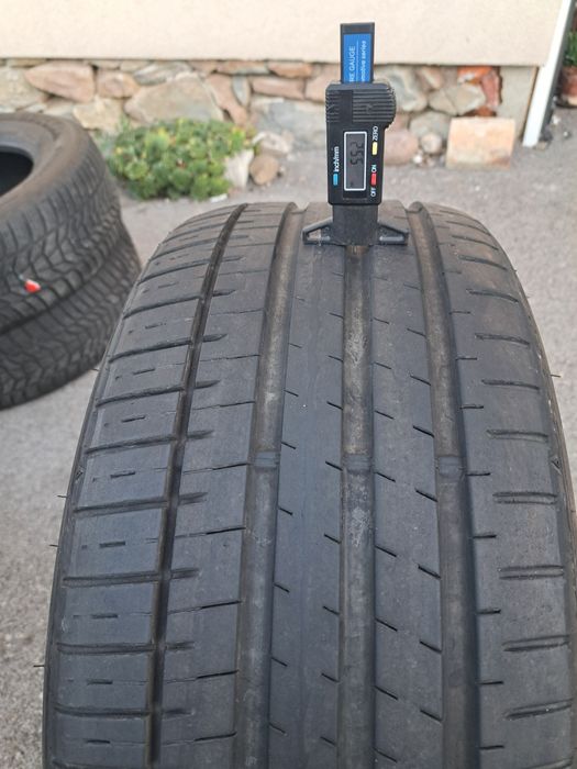 2бр. 235/40/18 Falken Azenis FK510 летни гуми