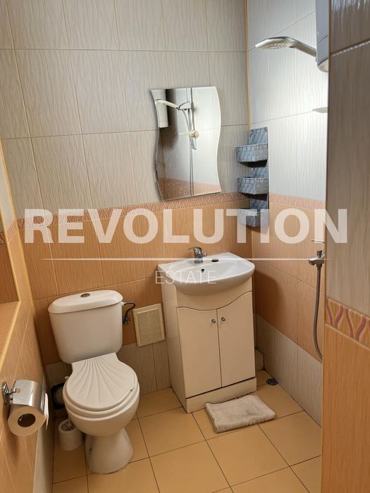 Дава се под наем Двустаен апартамент в Варна, Център - 38 кв.м за 400 € - Снимка #7