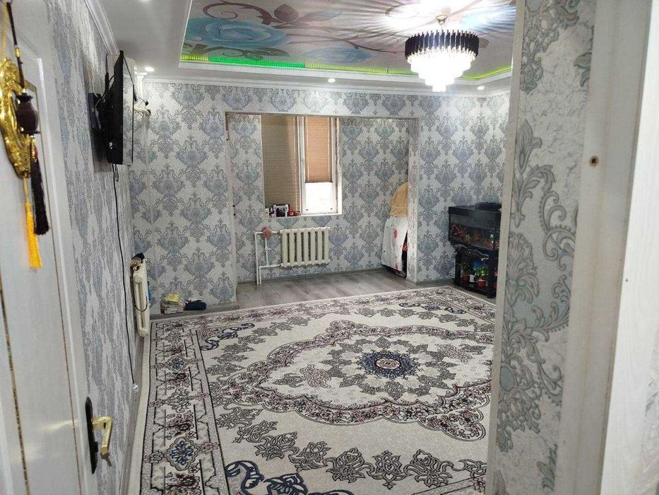 СРОЧНО !! Продаётся квартира в Яшнабаде 2/5/9 ( 68 кв/м ) Дворец