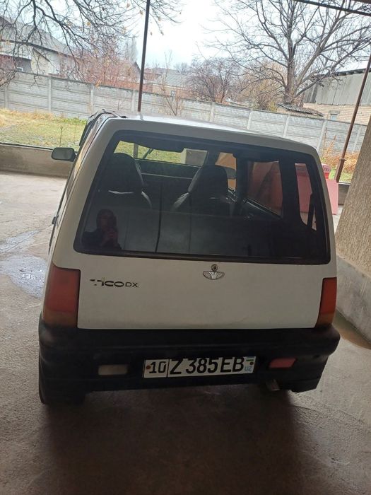 Avtomobil TICO sotiladi