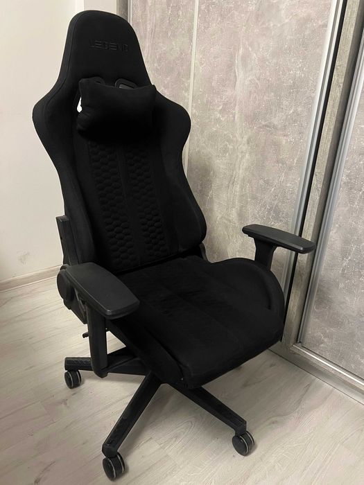 Scaun de gaming confortabil