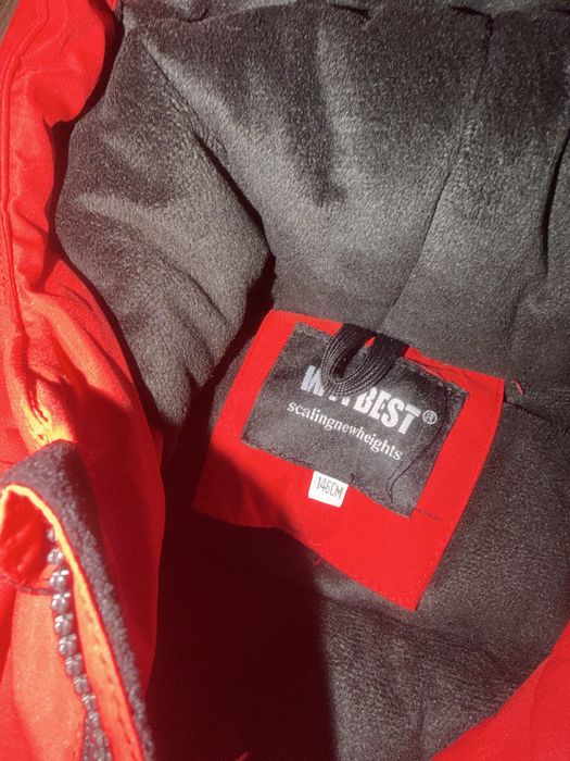 Продам новую куртку