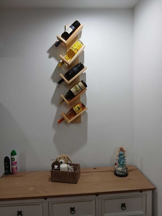 Suporturi Vin Lemn Masiv – Artizanat Handmade