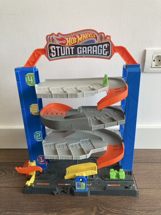 Hot Wheels parcare pentru madini