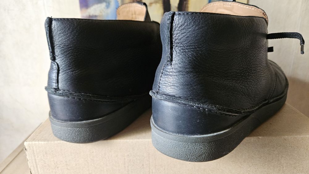Кожени боти Clarks