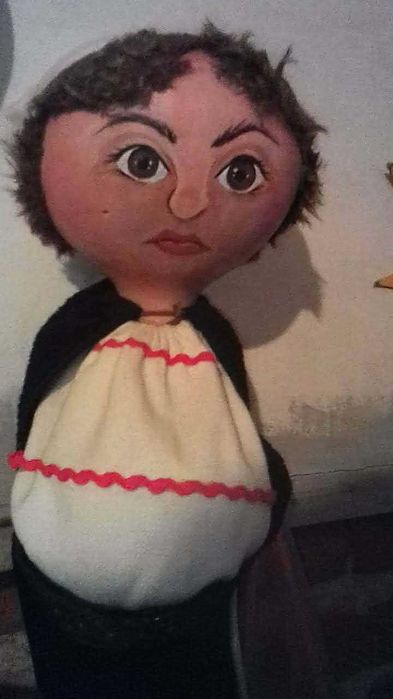 Театрален декор и кукли-герои