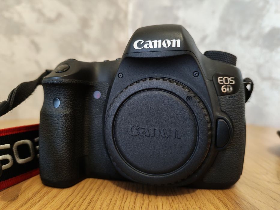Canon EOS 6D Body – Full Frame de încredere, GPS și Wi-Fi integrat