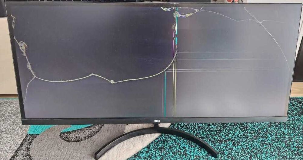 Monitor LG 34 WL500 defect