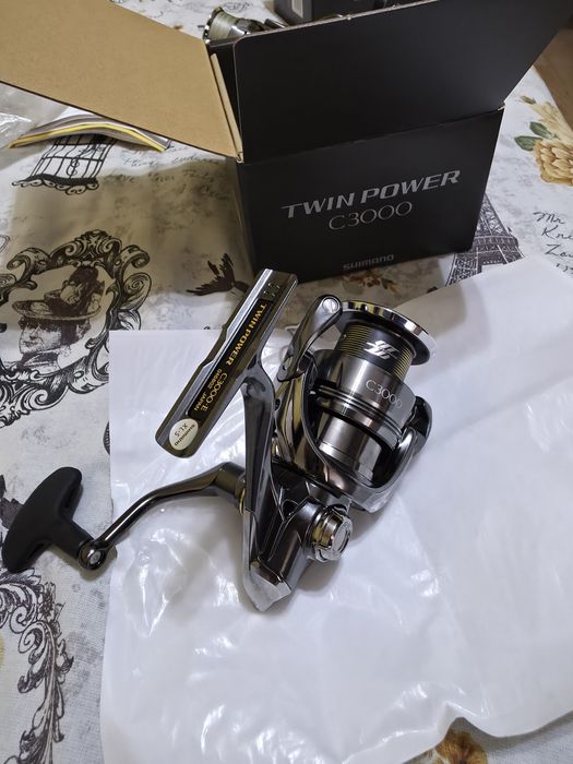Mulineta Shimano Twin Power FE C3000