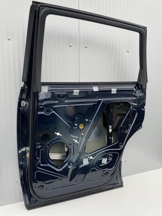 USA Dr spate Audi Q7 cod de culoare LC5F