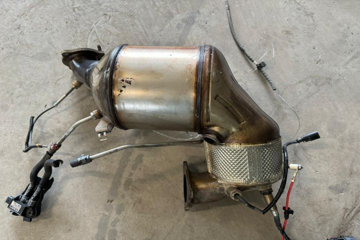 Filtru particule catalizator Audi 4H0131765B 4H0181BA 4H0178GA Porsch