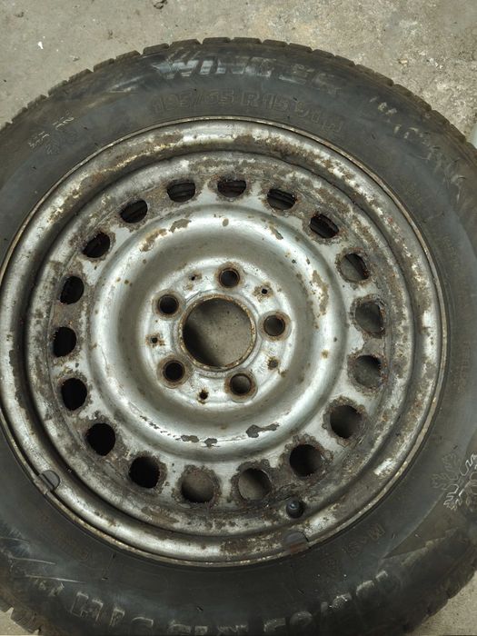 8 броя гуми и джанти 195/65/15 за Мерцедес