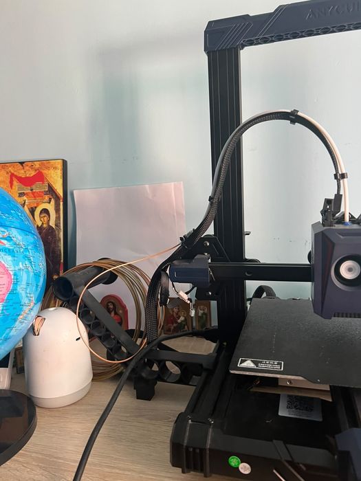 Imprimanta 3d  anycubic kobra 2 neo folosita foarte putin