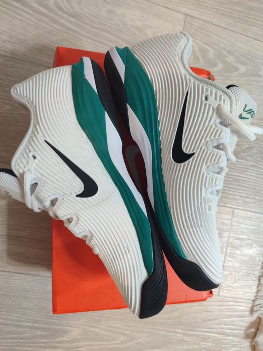 Кроссовки мужские Nike