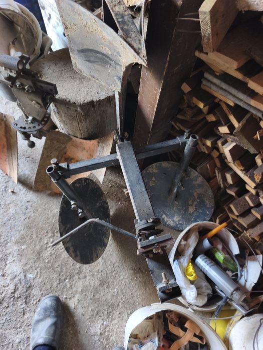 Vând motosapă Ruris