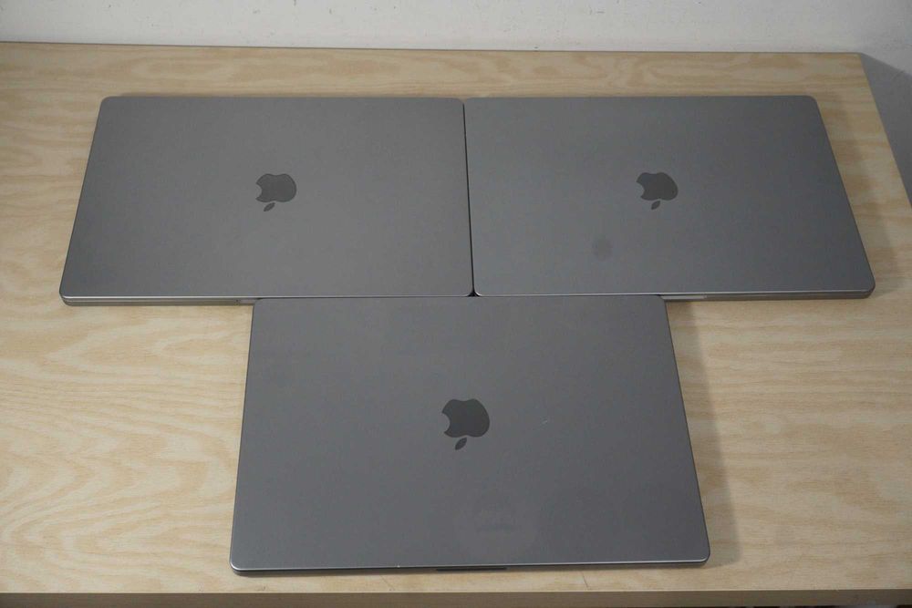 Лаптоп Apple MacBook Pro 16 a2485 - M1 Pro 16GB RAM 512GB SSD 1 година гаранция ДДС