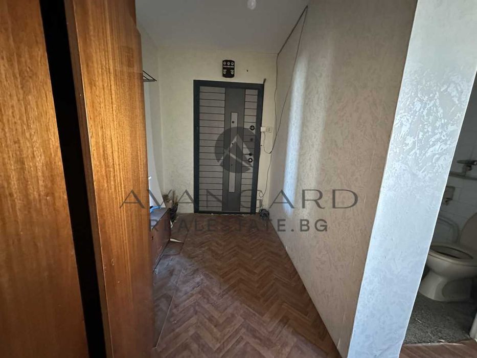 Продава се Двустаен апартамент в Пловдив, Изгрев - 70 кв.м за 952 €/кв.м - Снимка #9