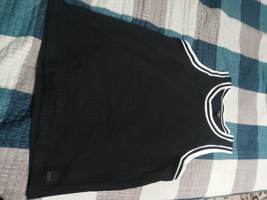 Оригинальная майка Guess