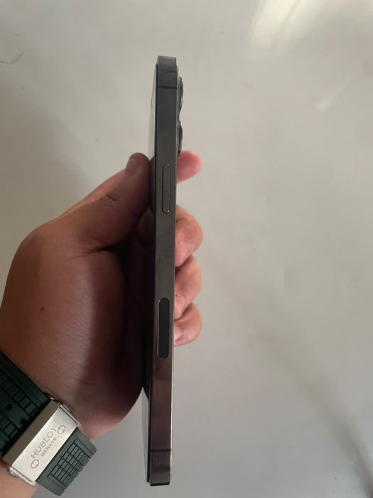 Продам iPhone 12pro Max 256gb