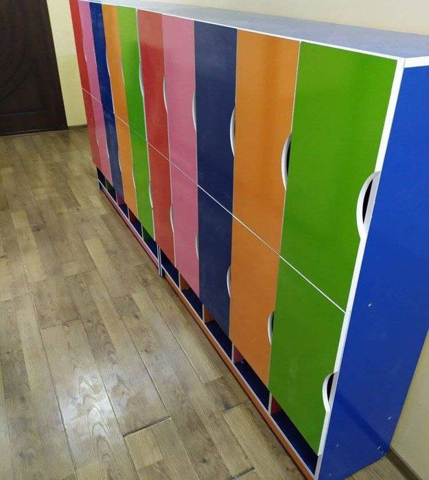 Боғчалар учун 5 эшикли болалар кийим шкафи