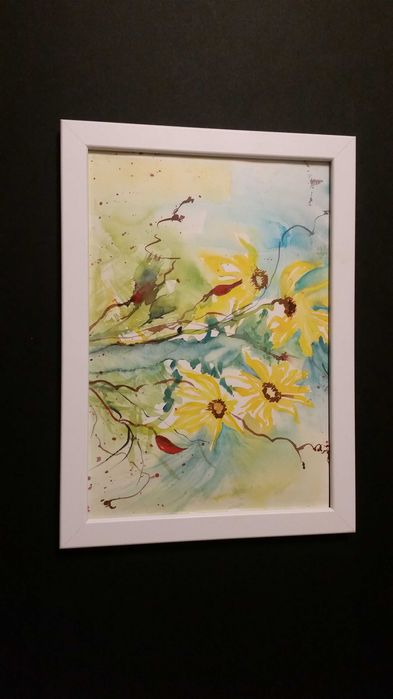 Цветенца. Рисувани на ръка с акварел. В чудесна бяла рамка със стъкло.