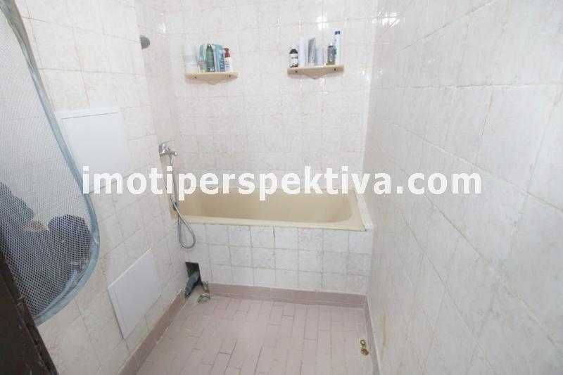 Продава се Тристаен апартамент в Пловдив, Тракия - 80 кв.м за 861 €/кв.м - Снимка #14