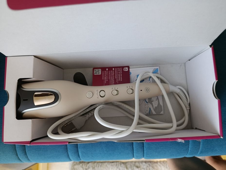 Ondulator Philips SenseIQ Seria 8000
BH8887
