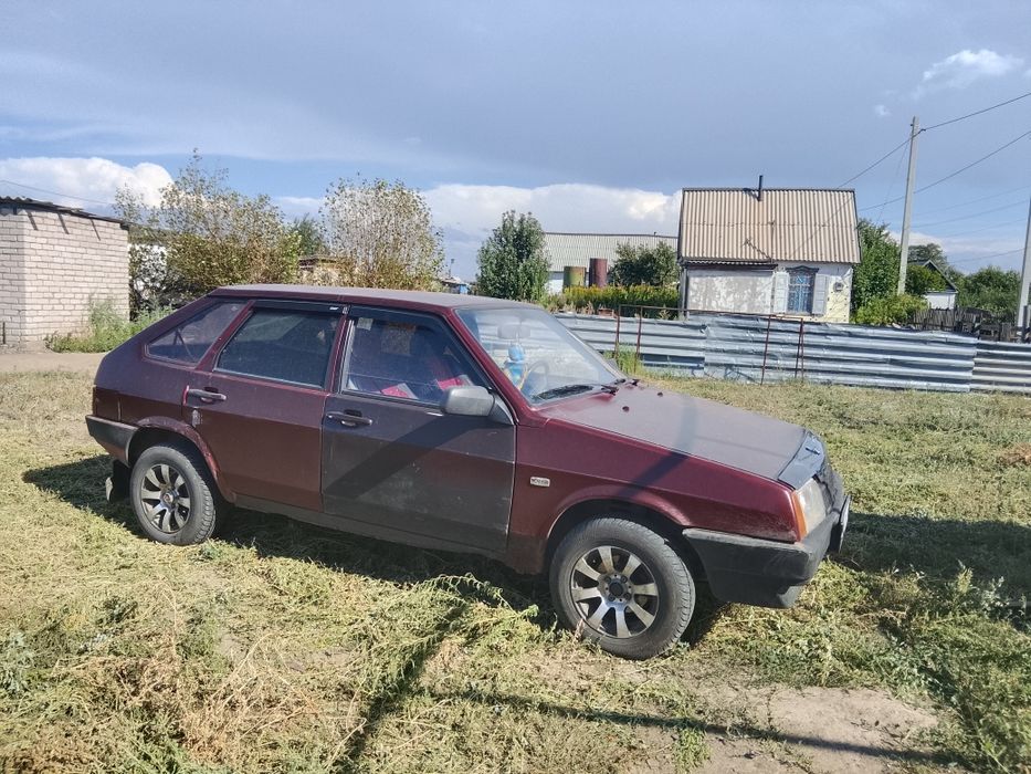 Продам машину ВАЗ 21093