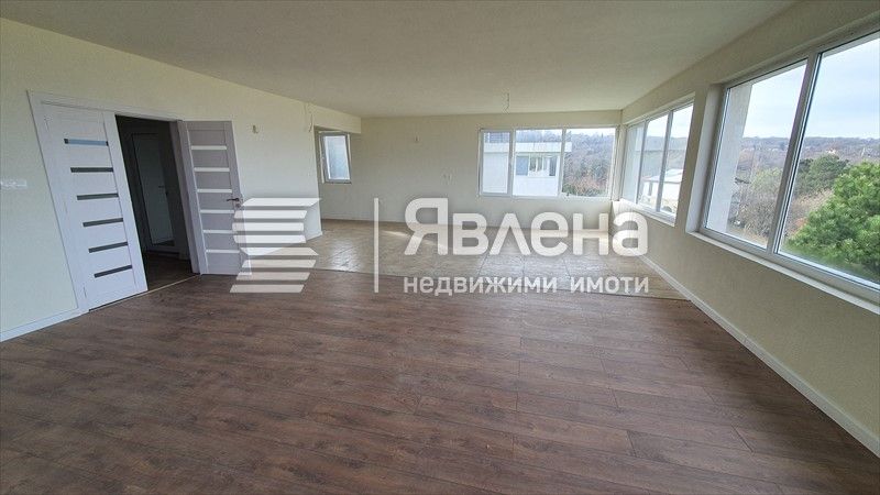 Продава се Къща в Варна, м-т Зеленика - 650 кв.м за 831 €/кв.м - Снимка #1