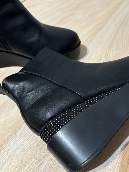 Дамски черни ботуши