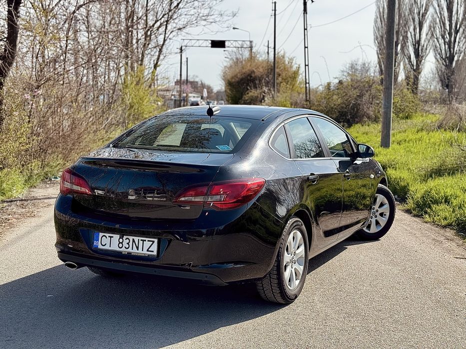 Vand opel astra j 2018!