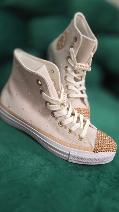 Кецове Converse с кристали swarovski