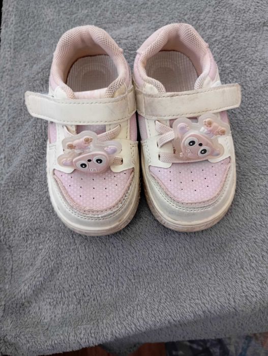 Маратонки за момиче