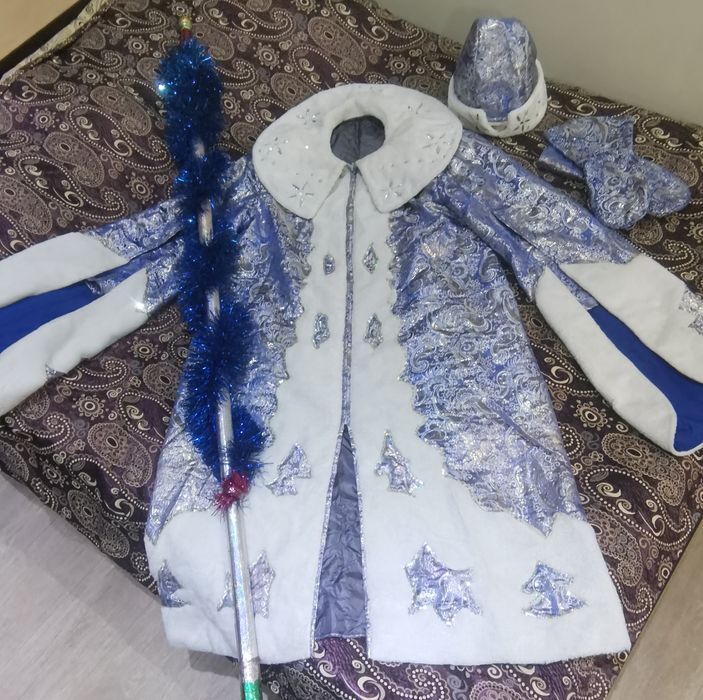 Продаётся костюм Деда Мороза