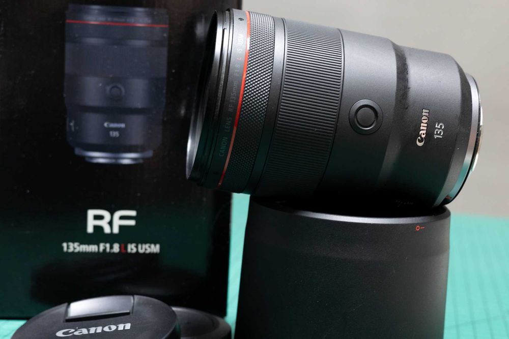 Canon RF 135mm F1.8 L IS USM
