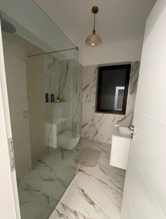 Garsoniera de inchiriat bloc nou