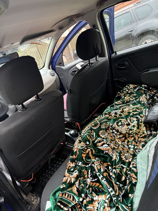 Vând Dacia Sandero 2008