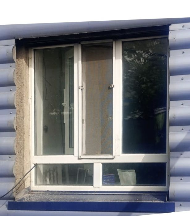 Продам 2 окна пластиковых